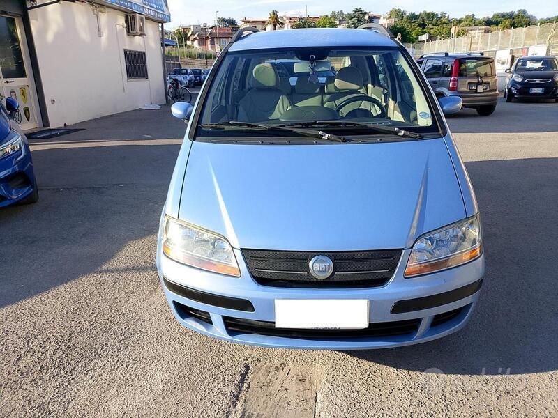 Usata 2005 Fiat Idea Emotion Monovolume | 2499 € (Buon prezzo) - Immagine 1/1