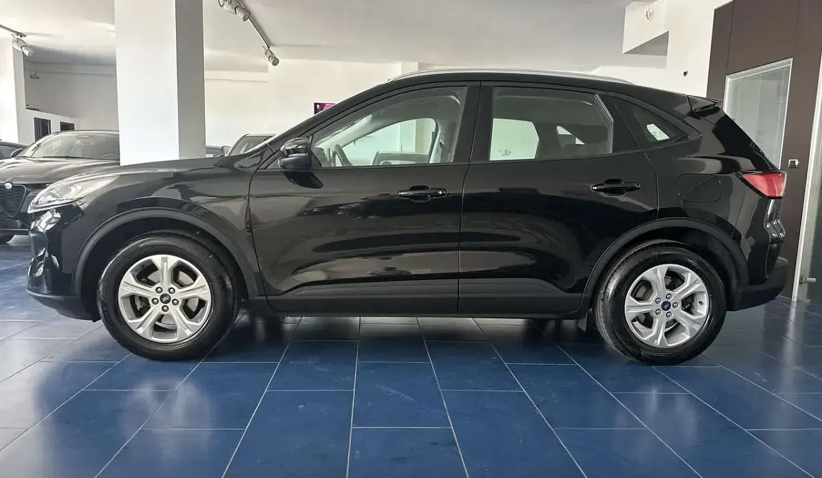 Usata Ford Kuga Business Edition 120 CV (88 kW) 2021 Nero SUV