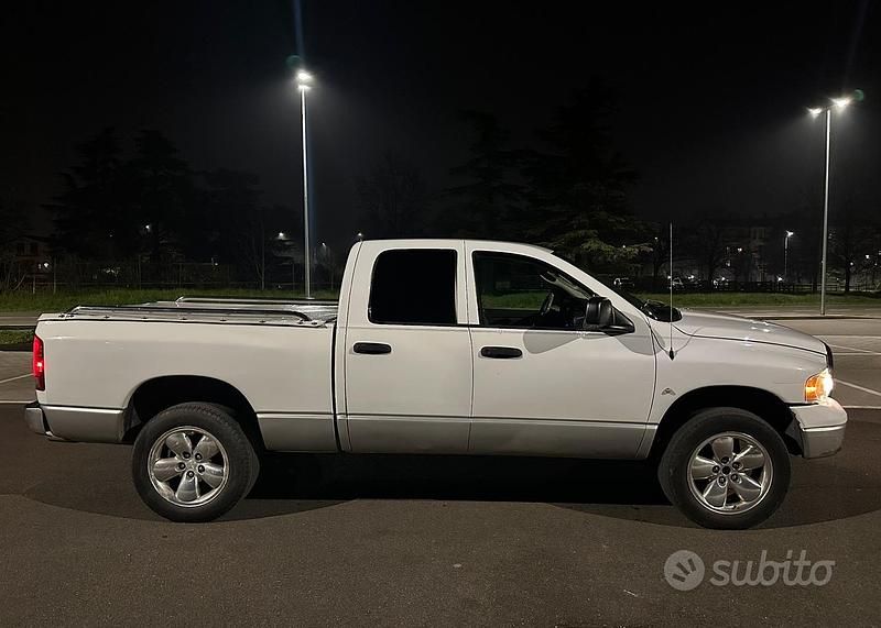 Usata Dodge Ram 238 CV (175 kW) 2005 Bianco Pick-up