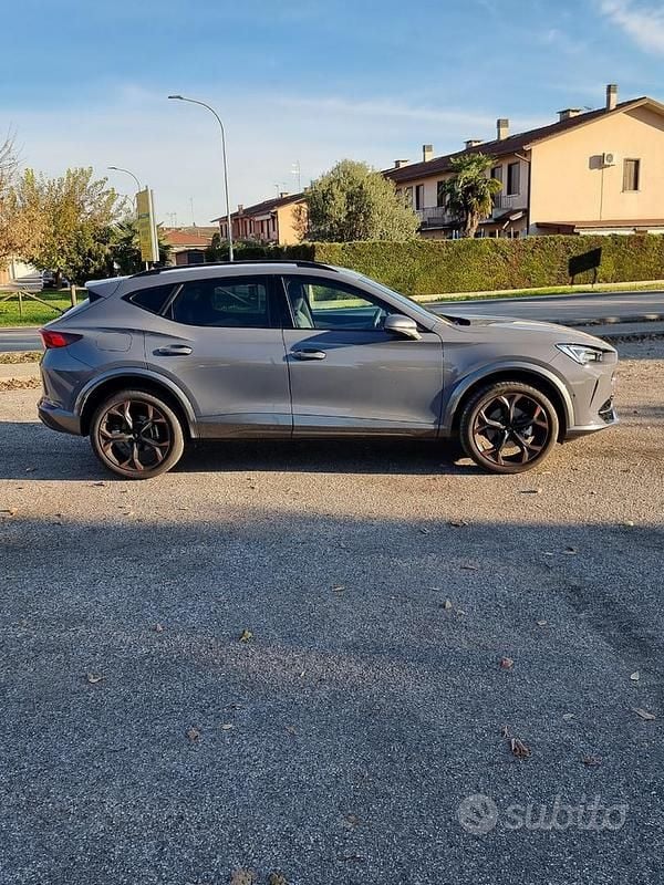 Usata Cupra Formentor 150 CV (110 kW) 2023 Grigio SUV
