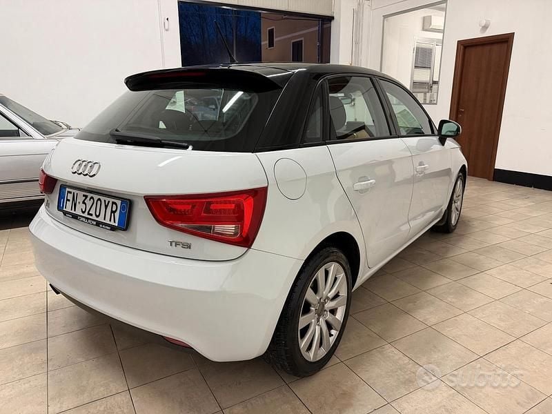 Usata Audi A1 Ambition 85 CV (62 kW) 2014 Bianco Utilitaria