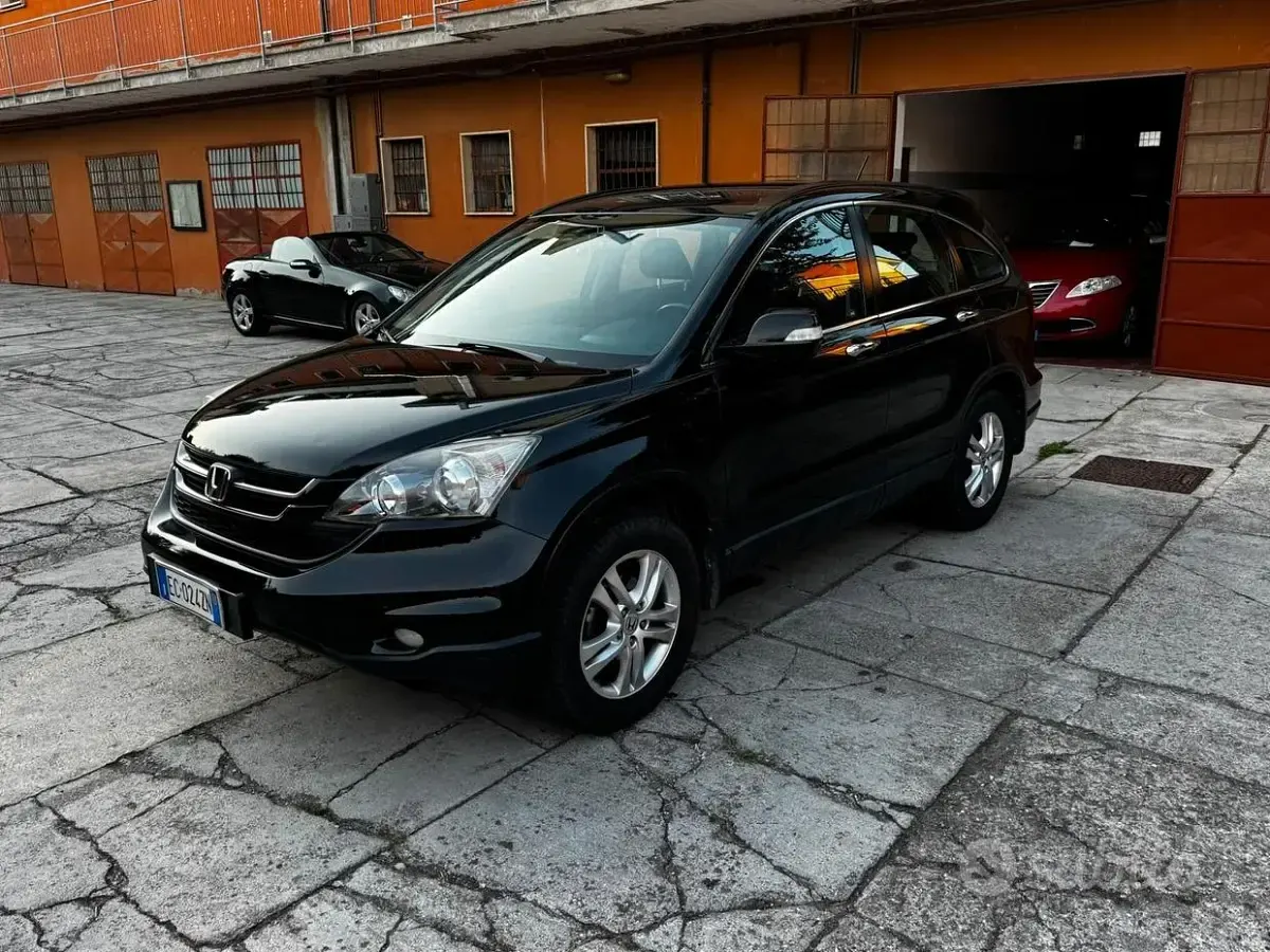 Usata Honda CR-V Elegance 150 CV (110 kW) 2010 Nero SUV