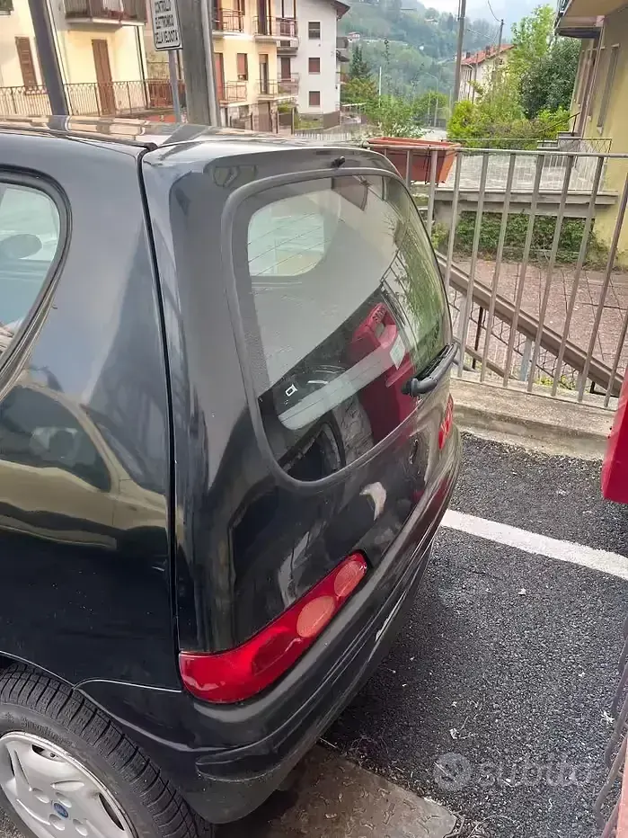 Usata Fiat 600 2003 Nero Utilitaria