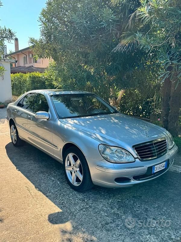 Usata Mercedes S320 204 CV (150 kW) 2002 Grigio Berlina