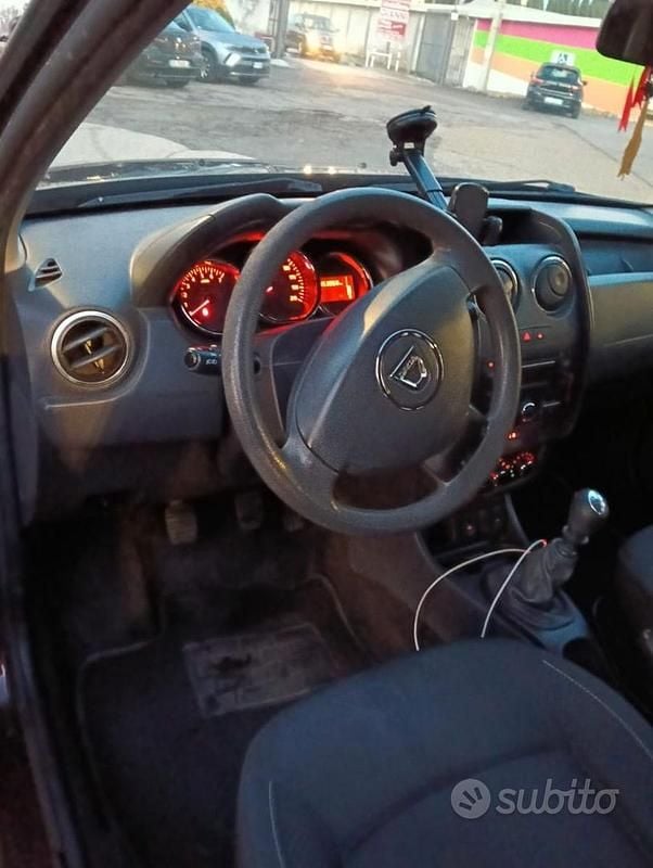 Usata Dacia Duster 2016 Marrone Berlina