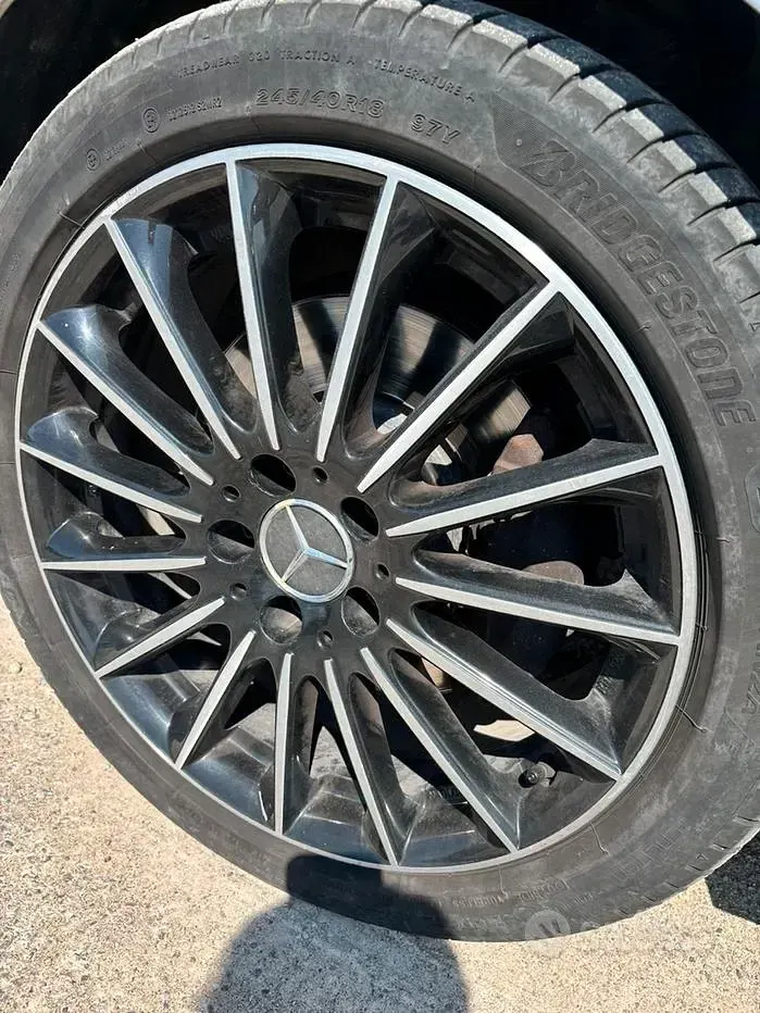 Usado Mercedes E250 Elegance 204 CV (150 kW) 2013 Gris Familiar