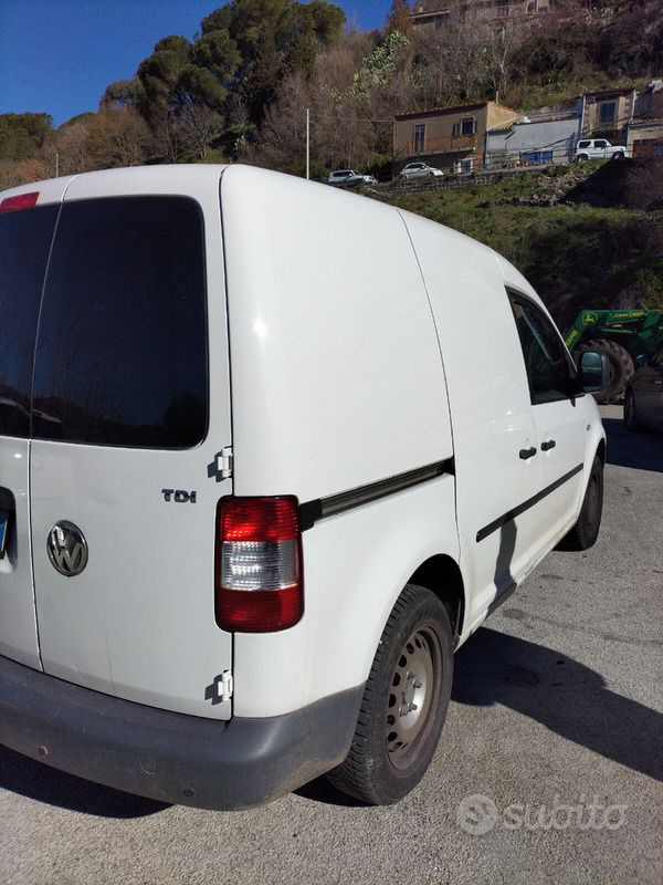 Venduto VW Caddy auto usate in vendita
