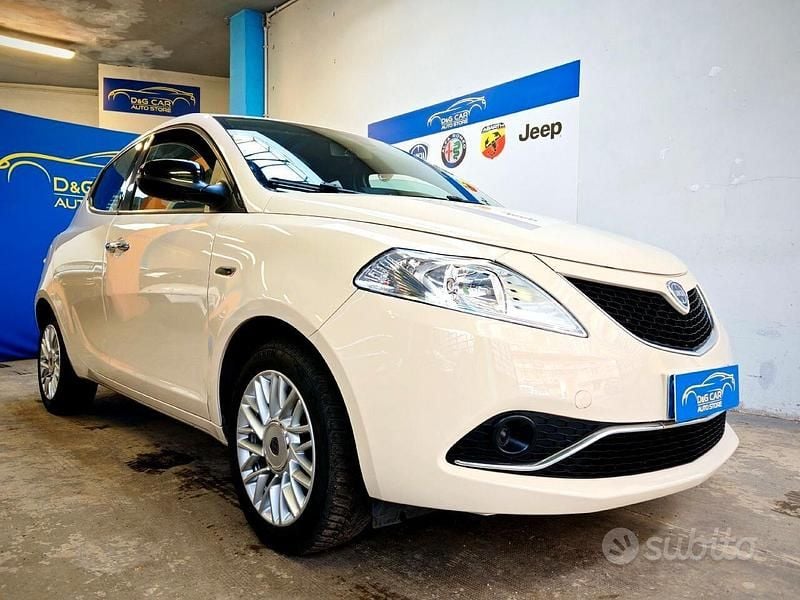 Bianco Usata 2017 Lancia Ypsilon Gold Utilitaria | 6300 € (Buon prezzo) - Immagine 1/4