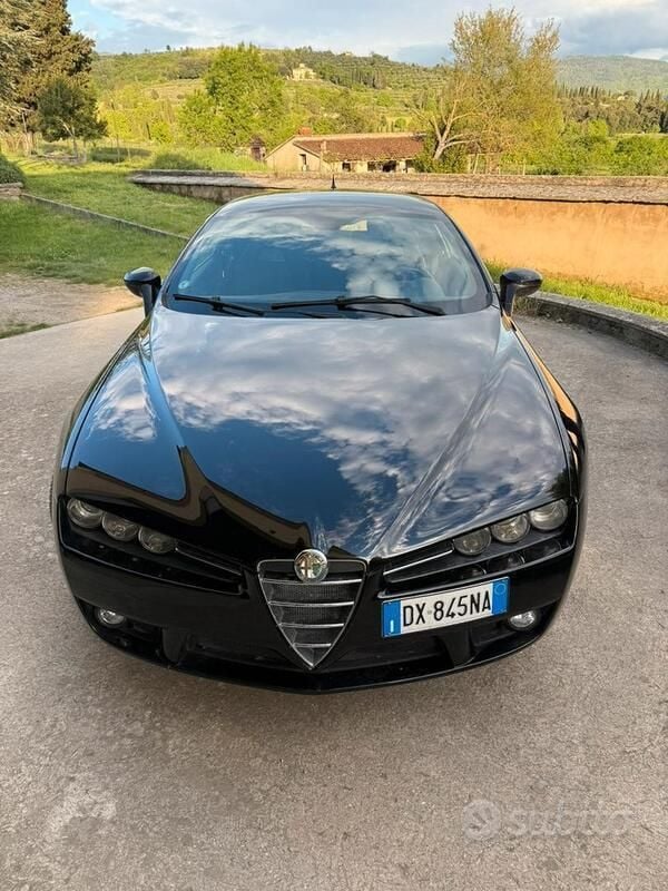 Usata 2009 Alfa Romeo Brera Coupé | 5000 € (Super prezzo) - Immagine 1/4