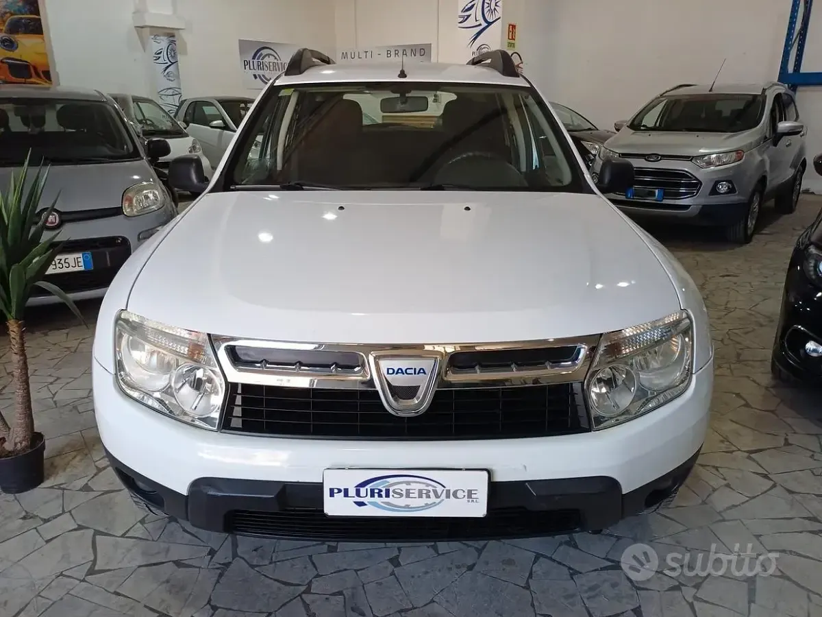 Usata Dacia Duster Lauréate 107 CV (78 kW) 2012 Bianco SUV