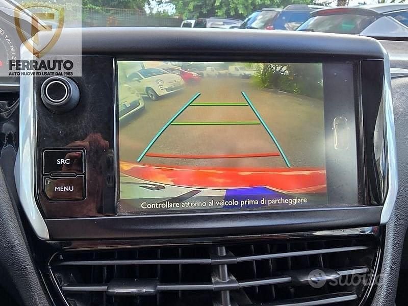 Usata Peugeot 208 Allure 82 CV (60 kW) 2016 Utilitaria