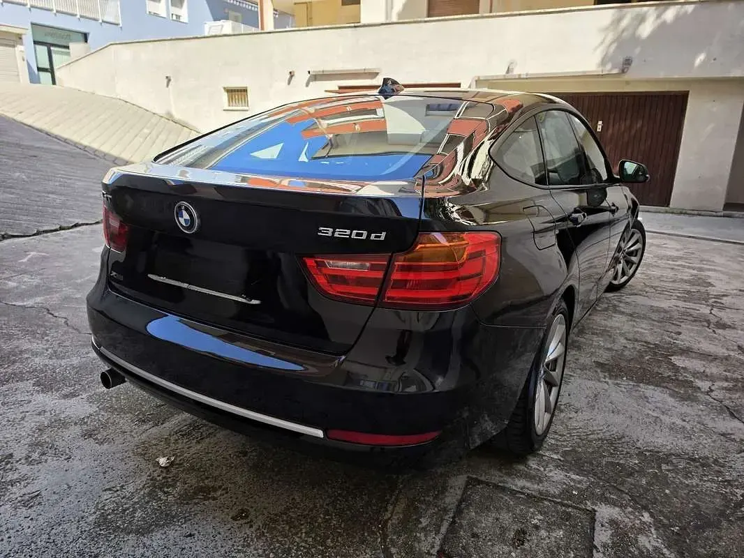 Usata BMW 320 Gran Turismo Efficient Dynamics 184 CV (135 kW) 2013 Nero Berlina