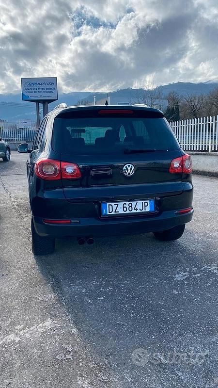 Usata VW Tiguan Sport 140 CV (102 kW) 2008 Nero SUV