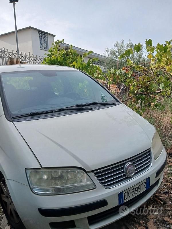 Usata Fiat Idea 70 CV (51 kW) 2011 Monovolume