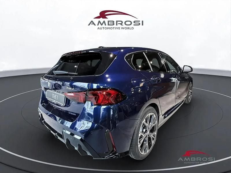 Nuova BMW 118 150 CV (110 kW) 2025 Tanzanite blue metallizzato Utilitaria