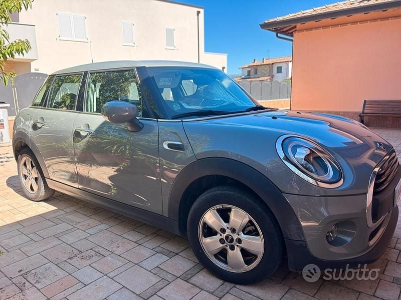 Usata Mini ONE Classic 102 CV (75 kW) 2021 Grigio Utilitaria