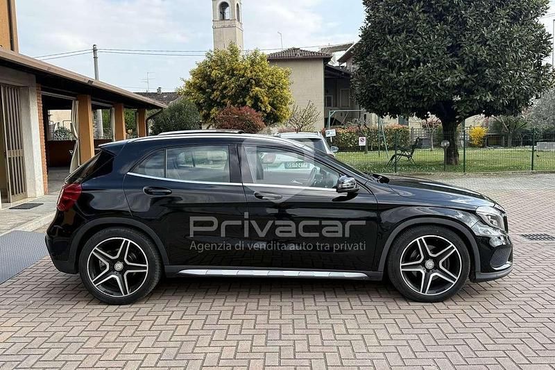 Usata Mercedes GLA220 Premium 177 CV (130 kW) 2015 Nero SUV