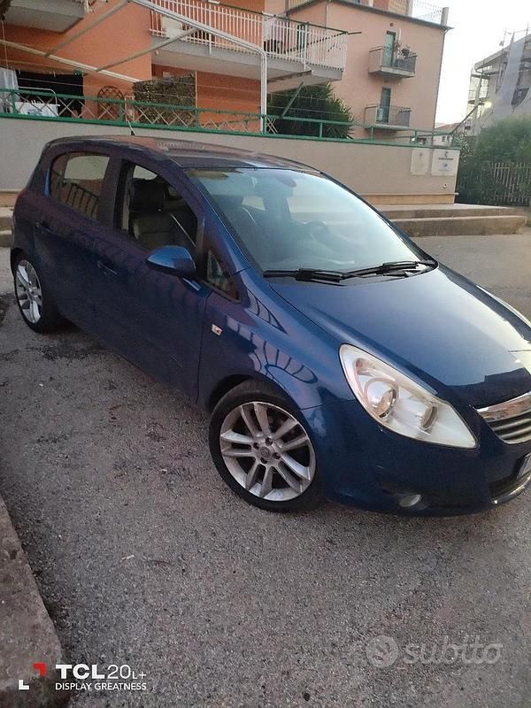 Usata Opel Corsa 90 CV (66 kW) 2007 Blu Utilitaria