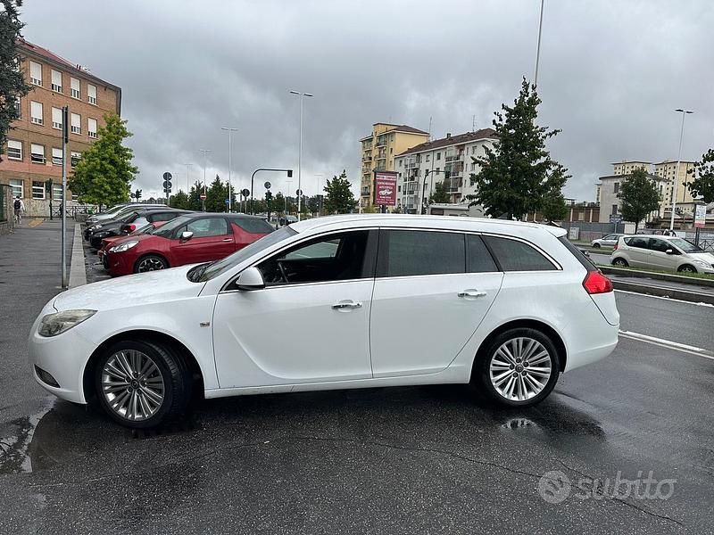 Usata Opel Insignia Cosmo 160 CV (117 kW) 2012 Bianco Station wagon