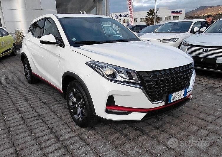 Usata DFSK Glory 500 106 CV (77 kW) 2024 Bianco Station wagon