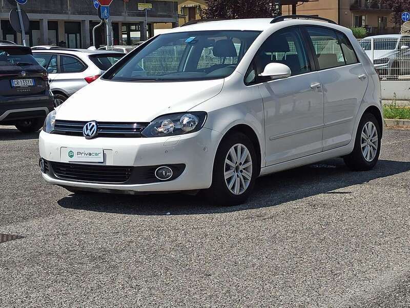 Bianco Usata 2011 VW Golf Plus Cross Comfortline Monovolume | 9700 € - Immagine 1/4