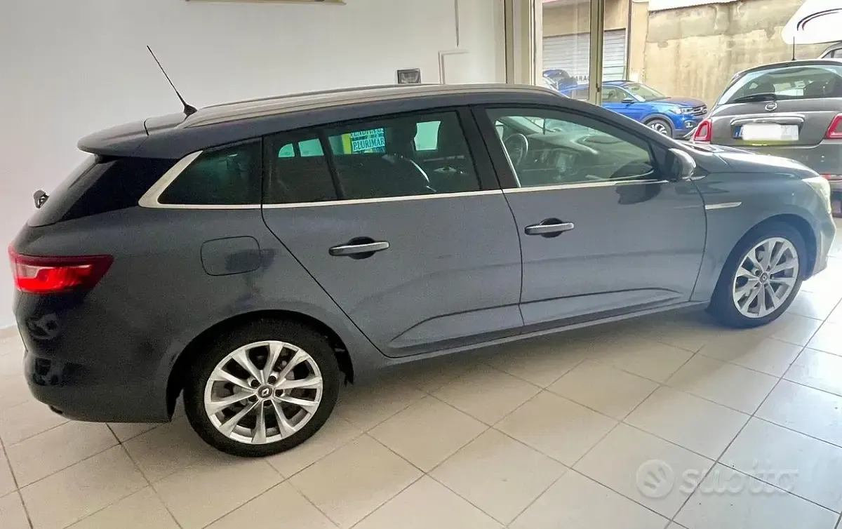 Usata Renault Mégane GrandTour GT-Line 110 CV (80 kW) 2017 Blu Station wagon