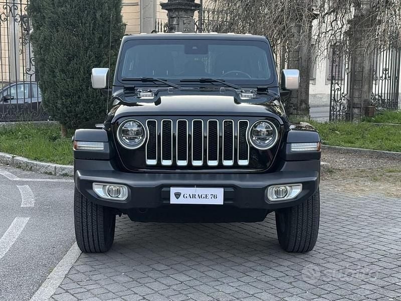 Usata Jeep Wrangler Unlimited Overland 200 CV (147 kW) 2021 Nero SUV