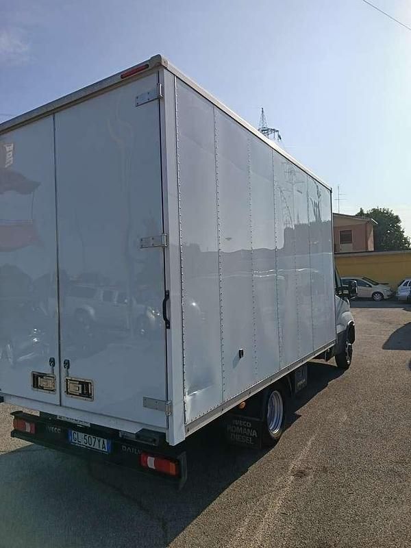 Usata Iveco Daily 136 CV (100 kW) 2022 Bianco Furgone