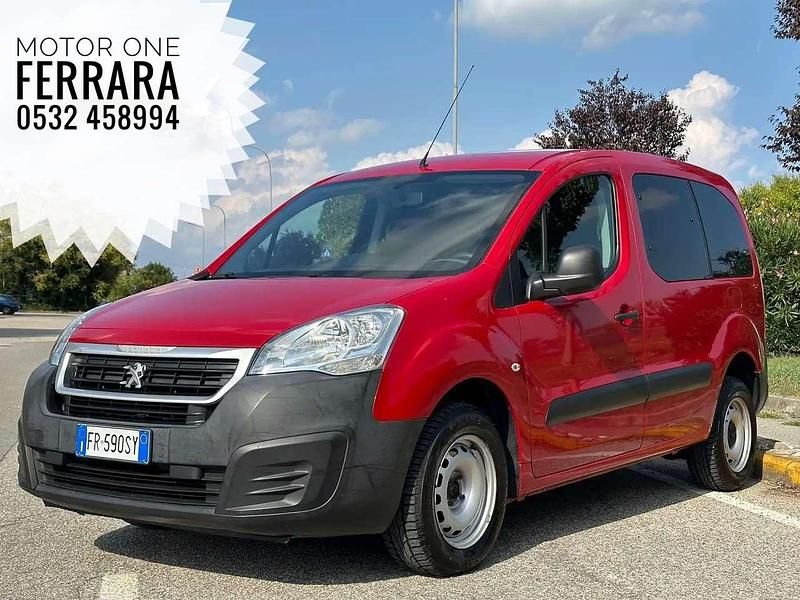 Gebraucht Peugeot Partner 75 PS (55 kW) 2018 Rot Van / Kleinbus