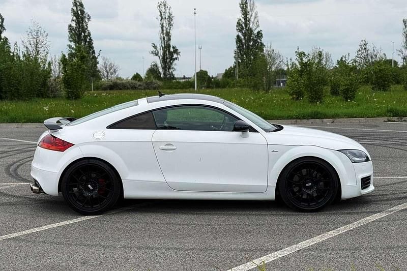 Second-hand Audi TT Advanced Plus 200 CP (147 kW) 2011 Alb Coupe