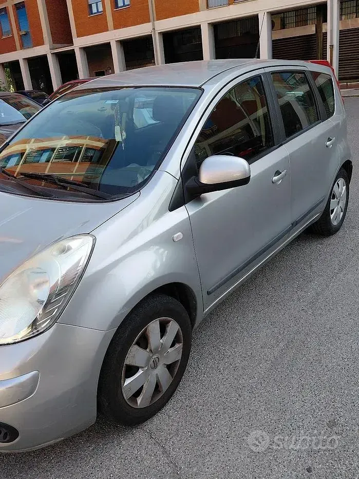 Usata Nissan Note 88 CV (64 kW) 2008 Grigio Utilitaria
