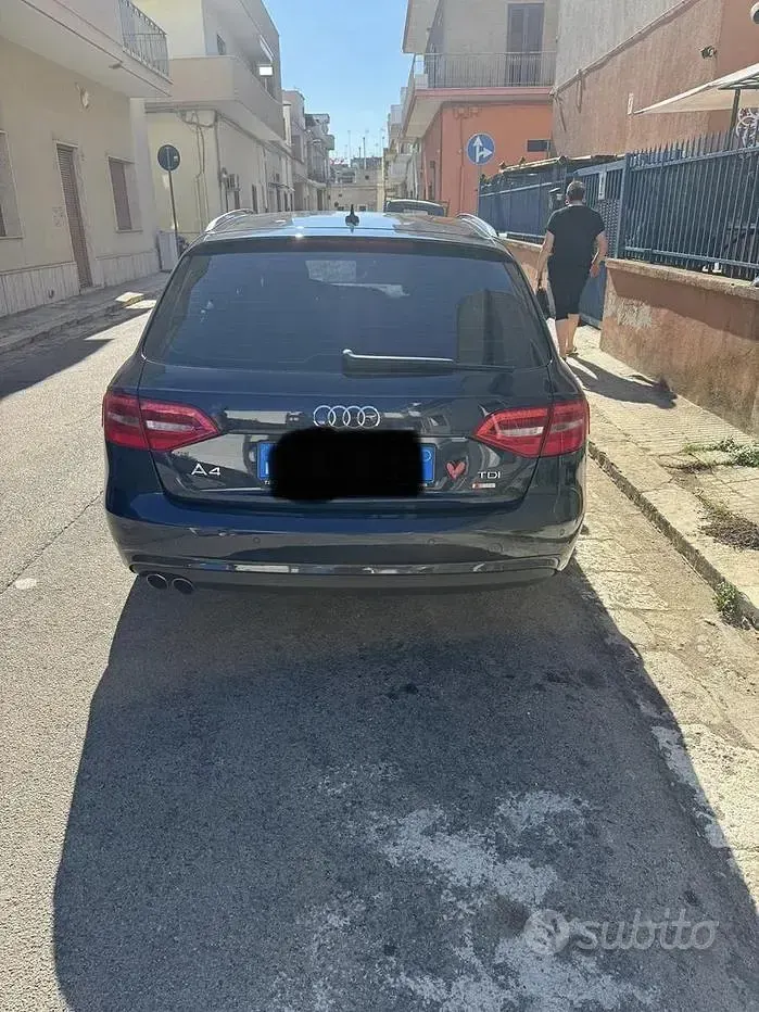 Usata Audi A4 150 CV (110 kW) 2015 Blu Station wagon