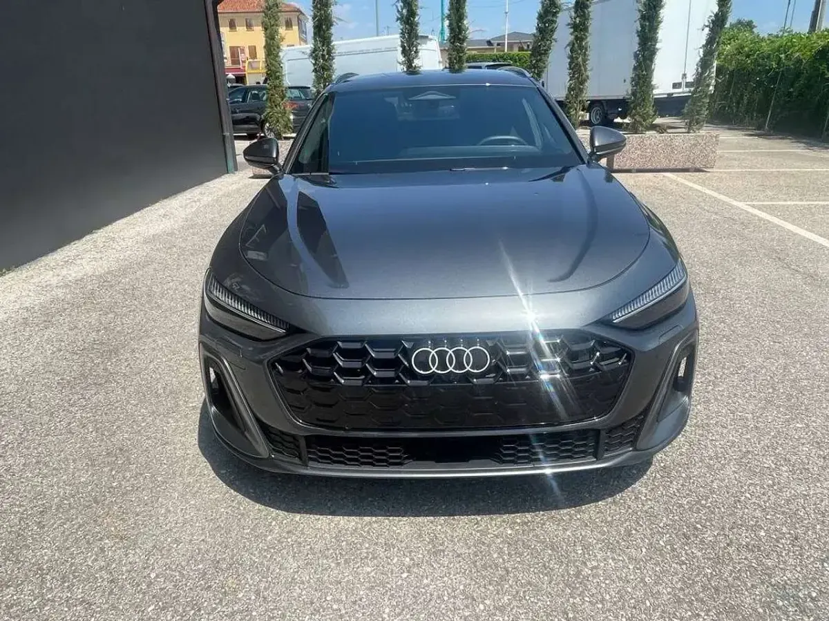 Usata Audi A5 S-Line 204 CV (150 kW) 2025 Grigio Station wagon