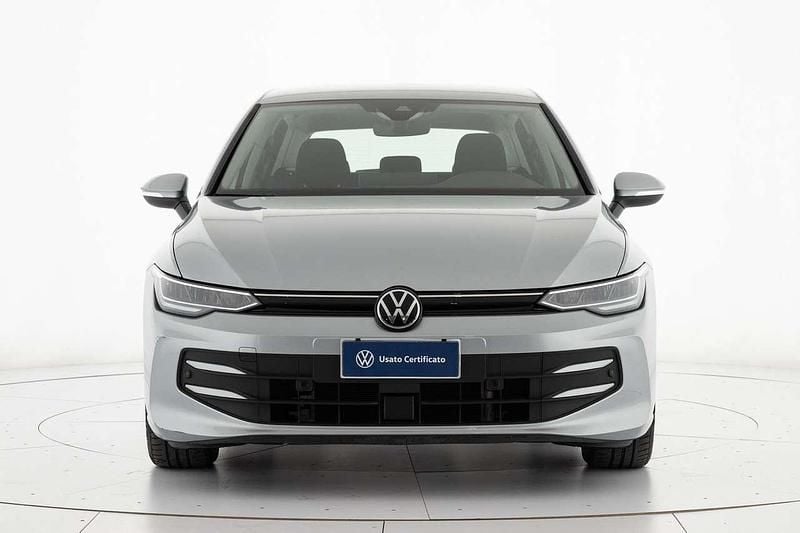 Usata VW Golf VIII Life 116 CV (85 kW) 2025 Argento Berlina