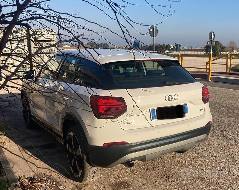 Usata Audi Q2 Design 116 CV (85 kW) 2017 Bianco SUV