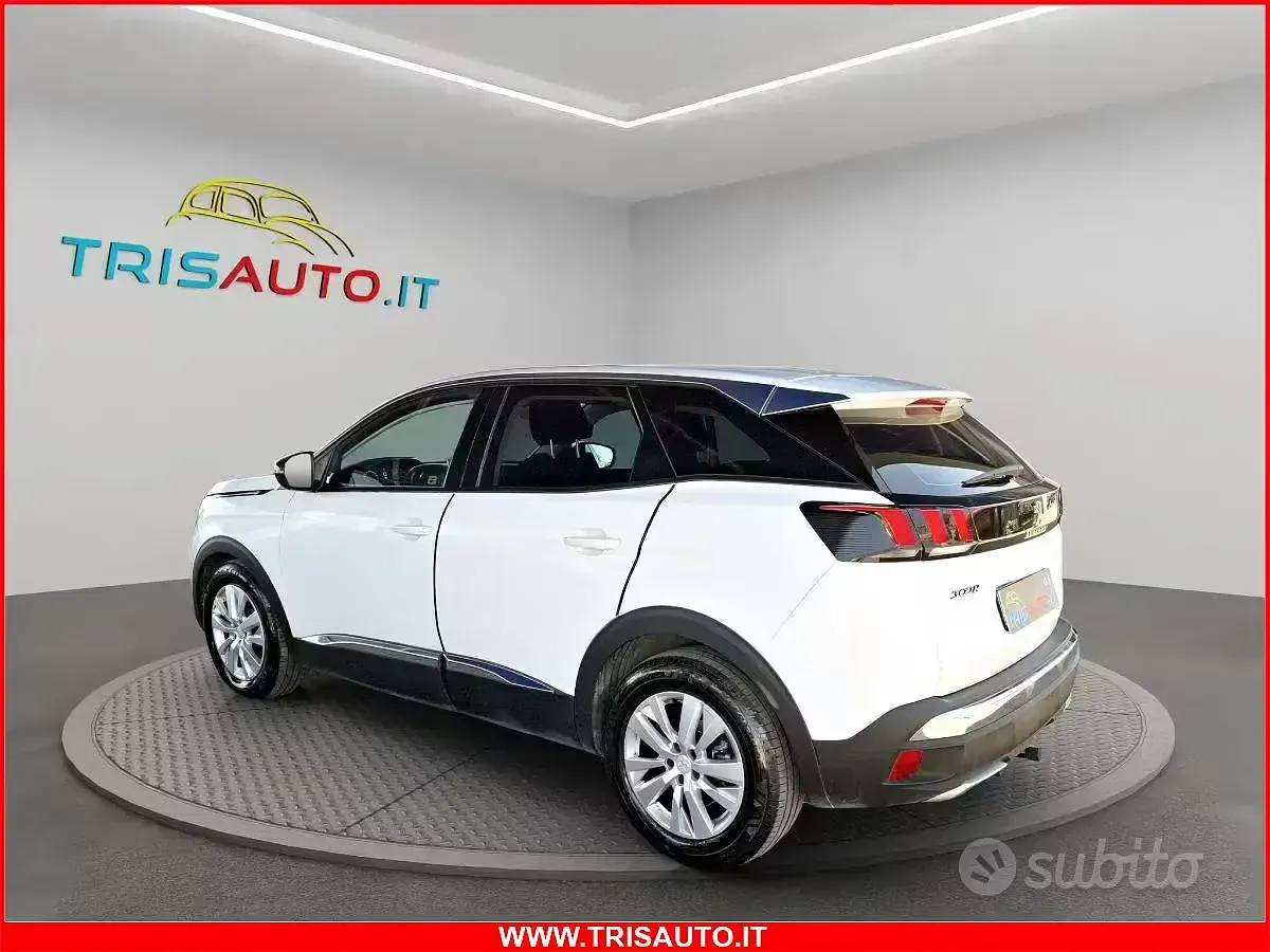 Usata Peugeot 3008 Business-Line 120 CV (88 kW) 2018 Bianco SUV