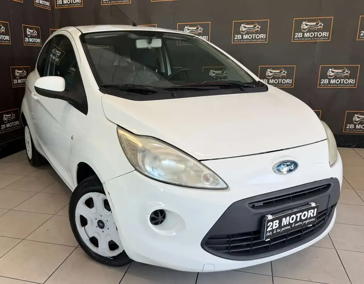 Usata Ford Ka Titanium 75 CV (55 kW) 2010 Bianco Utilitaria