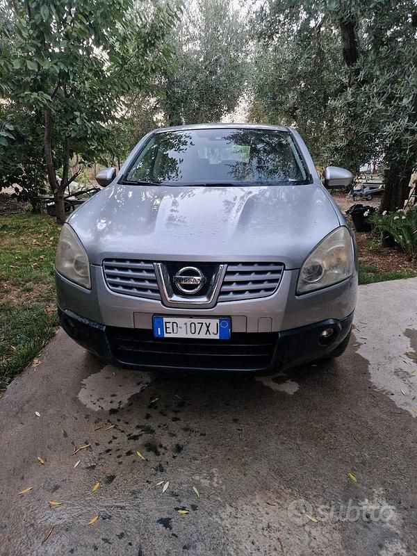 Usata Nissan Qashqai 106 CV (77 kW) 2011 Grigio SUV