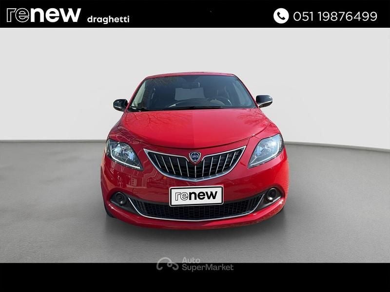 Usata Lancia Ypsilon Silver 69 CV (50 kW) 2022 Rosso Utilitaria
