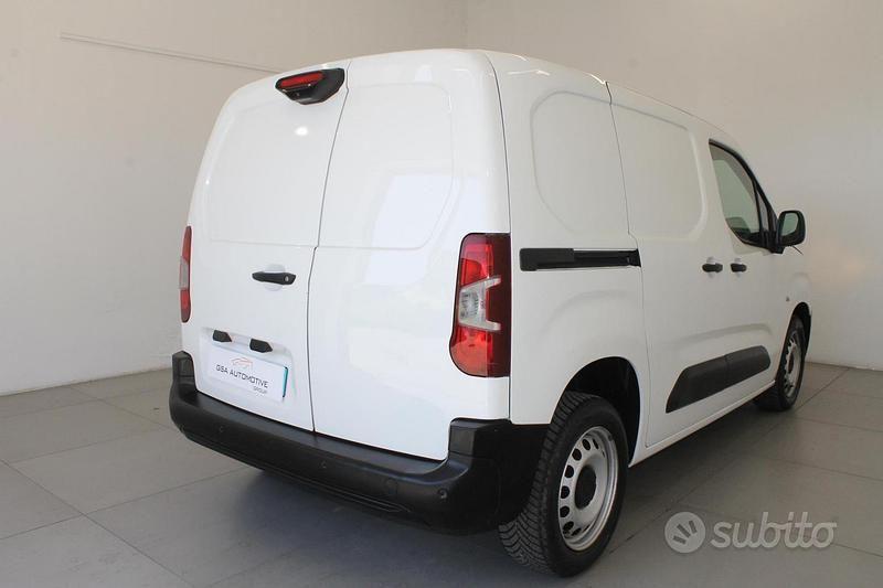 Usata Citroën Berlingo 101 CV (74 kW) 2019 Bianco Monovolume