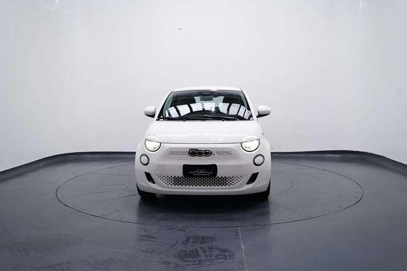 Brugt Fiat 500e Action 42 kW (58 HK) 2023 Hvid Sedan
