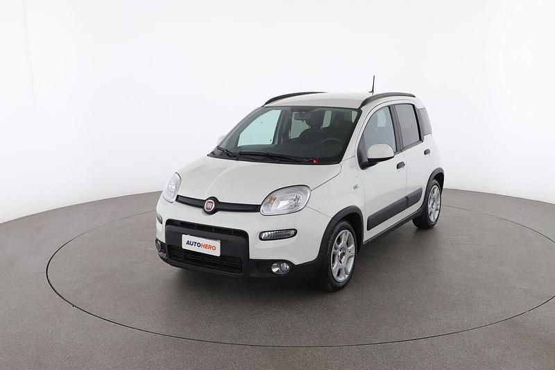 Bianco Usata 2023 Fiat Panda Due volumi | 11.399 € (Buon prezzo) - Immagine 1/3