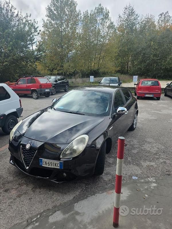 Usata Alfa Romeo Giulietta 105 CV (77 kW) 2012 Nero Utilitaria