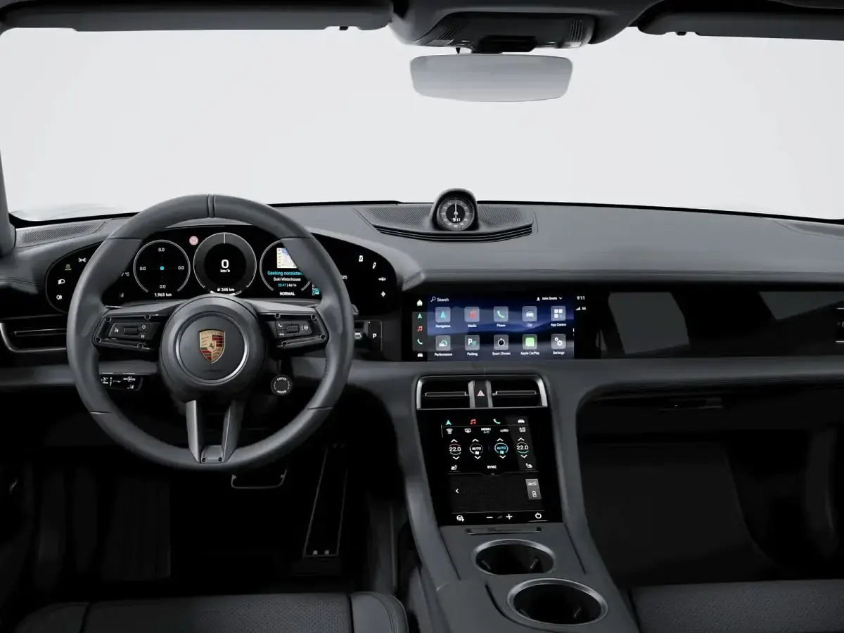 Nuova Porsche Taycan Cross Turismo 300 kW (408 CV) 2026 Grigio ghiaccio metallizzato