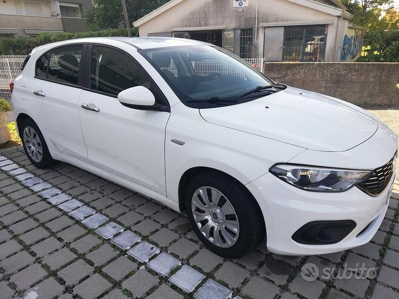 Usata Fiat Tipo 95 CV (69 kW) 2017 Bianco Berlina