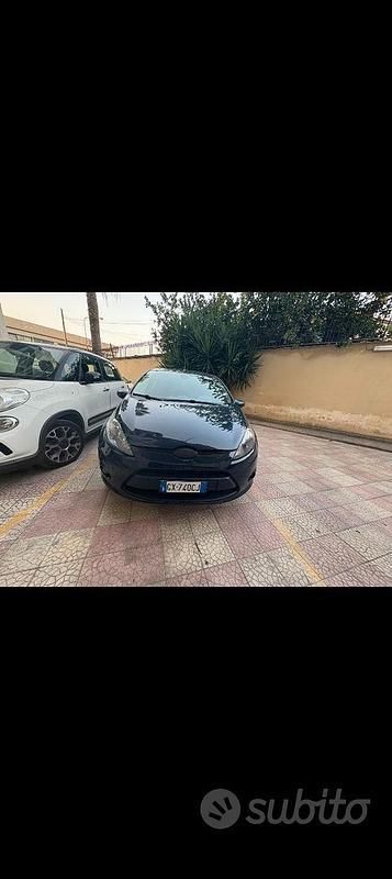 Usata Ford Fiesta Titanium 68 CV (50 kW) 2010 Nero Utilitaria
