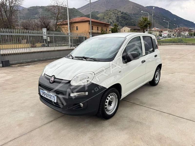 Usata Fiat Panda Pop 69 CV (50 kW) 2019 Bianco Utilitaria