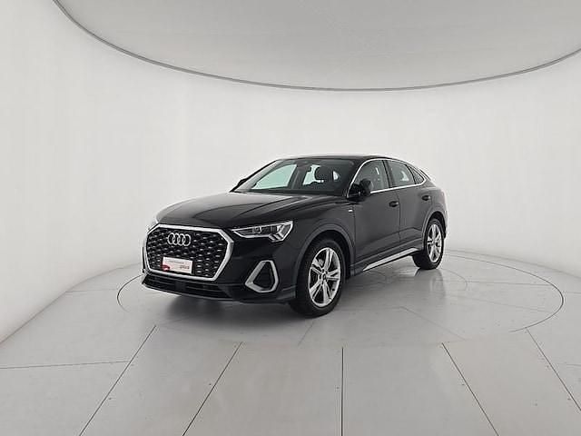 Usata Audi Q3 Ambiente 150 CV (110 kW) 2022 Nero SUV