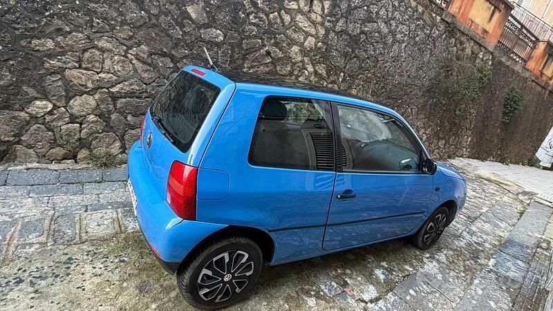 Usata VW Lupo 50 CV (36 kW) 1999 Blu Utilitaria