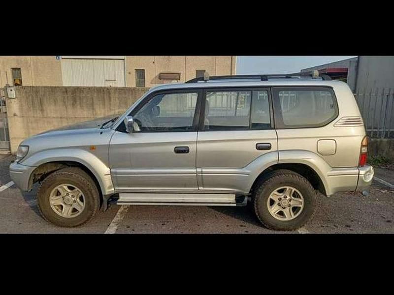 Usata Toyota Land Cruiser 125 CV (91 kW) 1999 Argento SUV